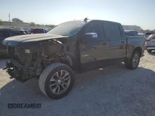 2021 Chevrolet Silverado 1500 LT with VIN 1GCUYDED8MZ341788, listed as a Copart auction lot 76595694 with 85,035 mi miles and Salvage Title. Bid and sale history available at carsss.com. Image 1.
