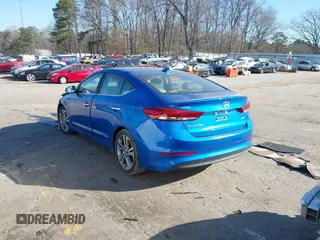 2017 Hyundai Elantra Value Edition z VIN KMHD84LF9HU283211, wystawiony jako IAAI lot #41645371 z przebiegiem 75 263 mil mil oraz . Historia ofert i sprzedaży dostępna na DreamBid. Obrazek 3.
