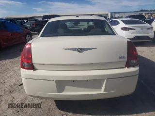 2006 Chrysler 300 with VIN 2C3KA43R16H506680, listed as a Copart auction lot 63416404 with 196,073 mi miles and Salvage Title. Bid and sale history available at carsss.com. Image 6.