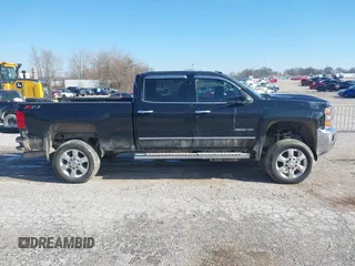 2019 Chevrolet Silverado 2500HD LTZ with VIN 1GC1KTEY4KF185765, listed as a IAAI auction lot 41488686 with 161,727 mi miles. Bid and sale history available at carsss.com. Image 13.