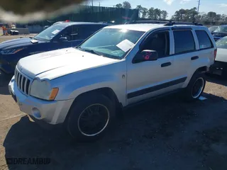 2005 Jeep Grand Cherokee Laredo with VIN 1J4HR48N65C595873, listed as a IAAI auction lot 41715998 with 145,689 mi miles. Bid and sale history available at carsss.com. Image 2.