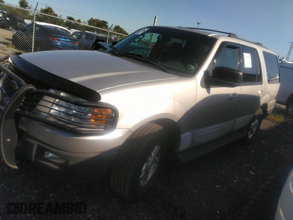 2004 Ford Expedition XLT with VIN 1FMFU16W84LA75058, listed as a IAAI auction lot 37695712 with 111,197 mi miles and . Bid and sale history available at DreamBid. Image 2.