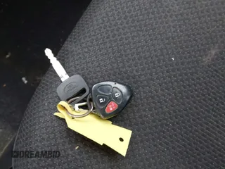 2009 Scion xB z VIN JTLKE50E491091028, wystawiony jako IAAI lot #41780023 z przebiegiem 171 204 mil mil oraz . Historia ofert i sprzedaży dostępna na DreamBid. Obrazek 11.