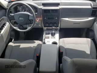 2008 Jeep Liberty Sport z VIN 1J8GN28KX8W265902, wystawiony jako Copart lot #59152005 z przebiegiem 113 905 mil mil oraz Czysty tytuł • Clean title. Historia ofert i sprzedaży dostępna na DreamBid. Obrazek 8.