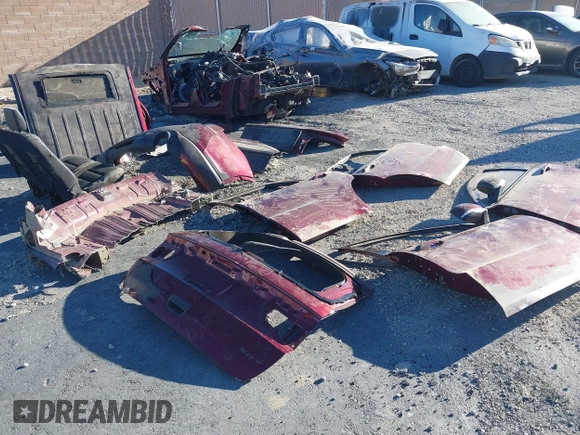 2018 Dodge Durango SRT z VIN 1C4SDJGJ7JC262003, wystawiony jako IAAI lot #40773482 z przebiegiem Nie podano mil oraz . Historia ofert i sprzedaży dostępna na DreamBid. Obrazek 18.
