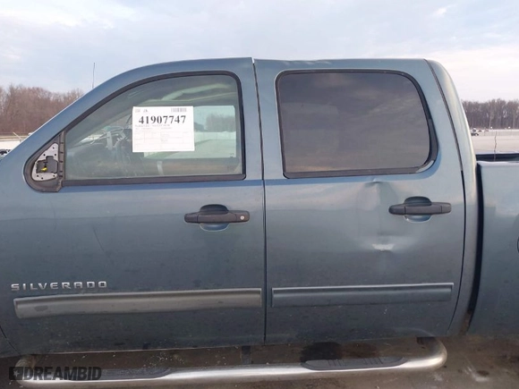 2012 Chevrolet Silverado 1500 LT with VIN 1GCPKSE77CF148478, listed as a IAAI auction lot 41907747 with 258,801 mi miles. Bid and sale history available at carsss.com. Image 14.