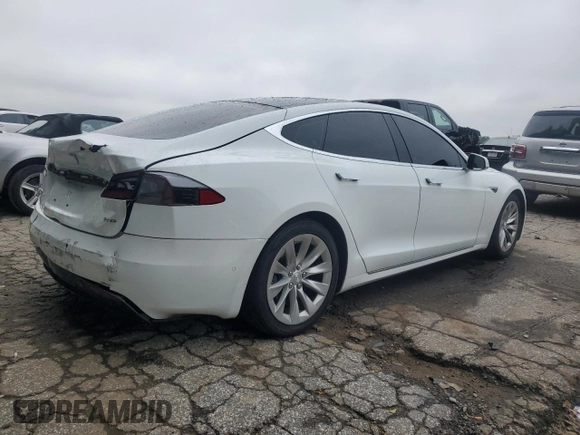 2016 Tesla Model S 90D z VIN 5YJSA1E23GF159354, wystawiony jako Copart lot #59682785 z przebiegiem 111 208 mil mil oraz Szkoda całkowita • Salvage title. Historia ofert i sprzedaży dostępna na DreamBid. Obrazek 3.
