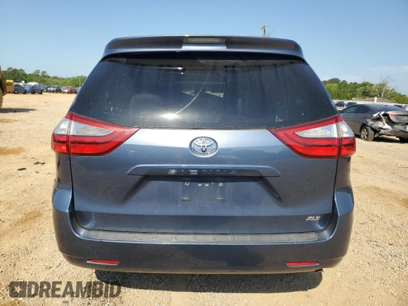 2017 Toyota Sienna XLE Auto Access Seat with VIN 5TDYZ3DC7HS789139, listed as a Copart auction lot 53200635 with Not provided miles and Salvage title. Bid and sale history available at DreamBid. Image 6.
