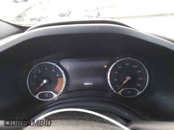 2021 Jeep Renegade Latitude with VIN ZACNJDBB6MPM76100, listed as a Copart auction lot 80125404 with 19,264 mi miles and Salvage title. Bid and sale history available at DreamBid. Image 9.