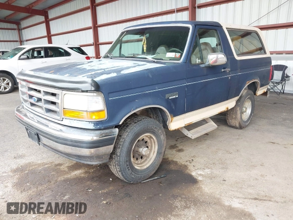 1993 Ford Bronco XL with VIN 1FMEU15N1PLB29714, listed as a IAAI auction lot 41984437 with 165,195 mi miles. Bid and sale history available at carsss.com. Image 2.