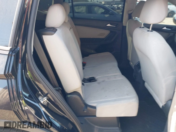 2021 Volkswagen Tiguan S with VIN 3VV1B7AX2MM142289, listed as a IAAI auction lot 42403346 with 71,182 mi miles and . Bid and sale history available at DreamBid. Image 8.