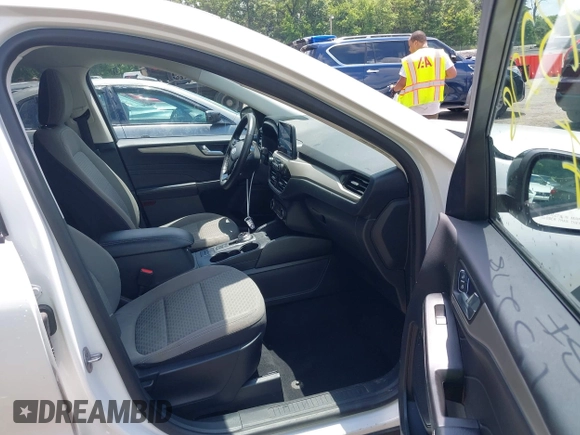 2021 Ford Escape SE with VIN 1FMCU9G62MUA64485, listed as a IAAI auction lot 42543278 with 51,930 mi miles and . Bid and sale history available at DreamBid. Image 5.