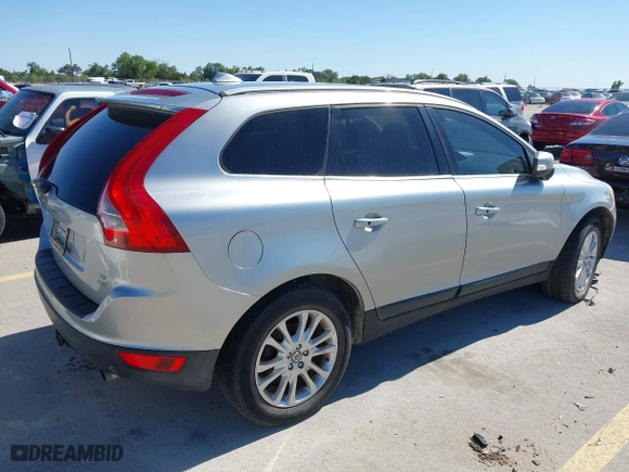 2010 Volvo XC60 3.0T with VIN YV4992DZ6A2067349, listed as a IAAI auction lot 42013873 with 311,554 mi miles. Bid and sale history available at carsss.com. Image 4.