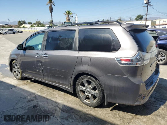 2020 Toyota Sienna SE with VIN 5TDXZ3DC0LS041739, listed as a Copart auction lot 64793874 with 4,776 mi miles and Clean Title. Bid and sale history available at carsss.com. Image 2.