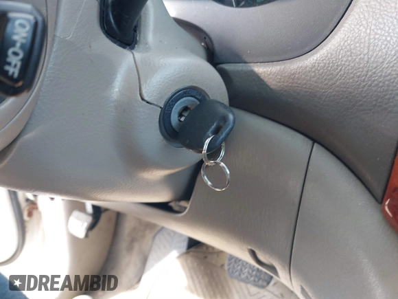 2008 Toyota Sienna XLE with VIN 5TDBK22C28S012097, listed as a IAAI auction lot 41758136 with 203,888 mi miles and . Bid and sale history available at DreamBid. Image 11.