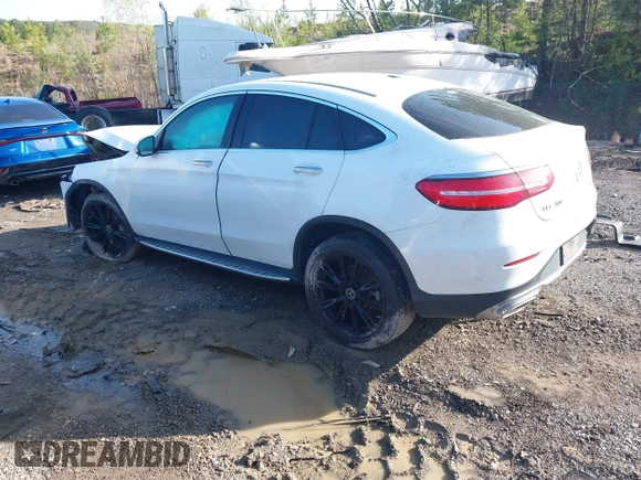 2019 Mercedes-Benz GLC 300 with VIN WDC0J4KB1KF638819, listed as a IAAI auction lot 41922074 with 96,521 mi miles and . Bid and sale history available at DreamBid. Image 3.