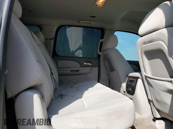 2008 Chevrolet Suburban 2LT with VIN 3GNFC16048G195436, listed as a Copart auction lot 55830515 with 243,456 mi miles and Salvage title. Bid and sale history available at DreamBid. Image 11.