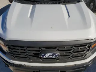 2024 Ford F-150 z VIN 1FTEW1KP8RKD04439, wystawiony jako Copart lot #73513144 z przebiegiem Nie podano mil oraz Czysty tytuł • Clean title. Historia ofert i sprzedaży dostępna na DreamBid. Obrazek 11.