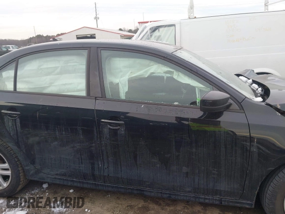 2015 Volkswagen Jetta S z VIN 3VW1K7AJ0FM353565, wystawiony jako IAAI lot #41402448 z przebiegiem 112 728 mil mil oraz . Historia ofert i sprzedaży dostępna na DreamBid. Obrazek 13.