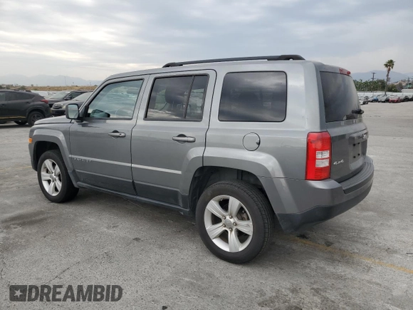 2013 Jeep Patriot Latitude z VIN 1C4NJRFB1DD101742, wystawiony jako Copart lot #59486385 z przebiegiem 92 001 mil mil oraz Czysty tytuł • Clean title. Historia ofert i sprzedaży dostępna na DreamBid. Obrazek 2.