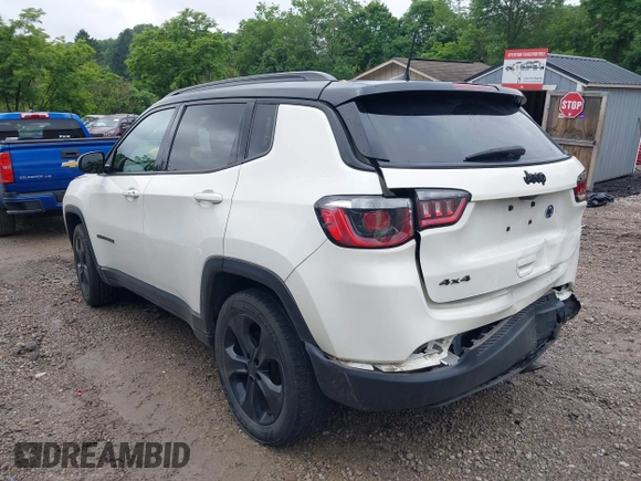 2020 Jeep Compass Latitude с VIN 3C4NJDBBXLT209729, выставлен на аукционе IAAI как лот 42535486 с пробегом 106 117 миль миль и . История ставок и продаж доступна на DreamBid. Изображение 3.
