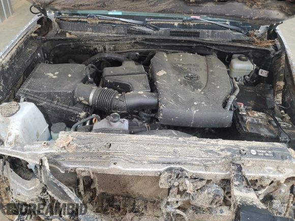 2017 Toyota Tacoma SR5 z VIN 3TMCZ5AN3HM087489, wystawiony jako Copart lot #53017955 z przebiegiem Nie podano mil oraz Szkoda całkowita • Salvage title. Historia ofert i sprzedaży dostępna na DreamBid. Obrazek 12.