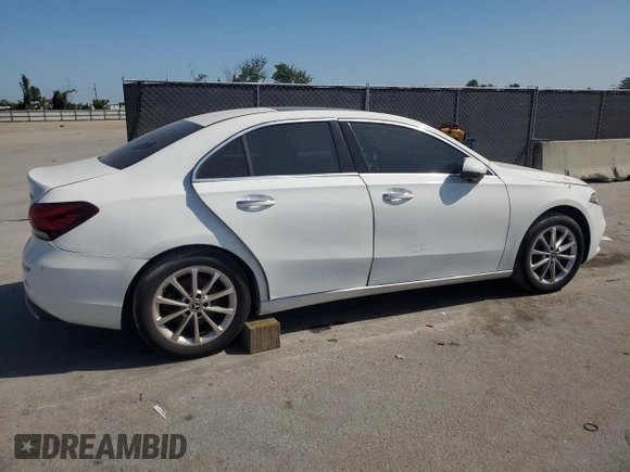 2019 Mercedes-Benz A 220 with VIN WDD3G4FB4KW023148, listed as a Copart auction lot 52737795 with 75,036 mi miles and Clean Title. Bid and sale history available at DreamBid. Image 3.