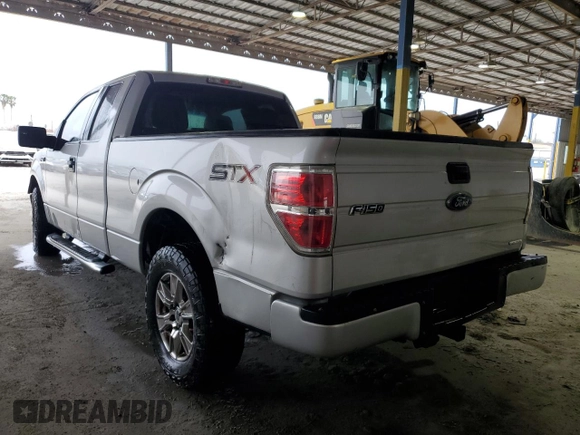 2014 Ford F-150 XL with VIN 1FTFX1CF9EKF53155, listed as a Copart auction lot 44654795 with 186,227 mi miles and Clean Title. Bid and sale history available at carsss.com. Image 2.