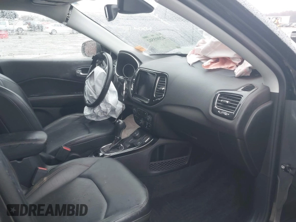 2018 Jeep Compass Limited with VIN 3C4NJDCB6JT201543, listed as a IAAI auction lot 42005502 with 1 mi miles. Bid and sale history available at carsss.com. Image 5.