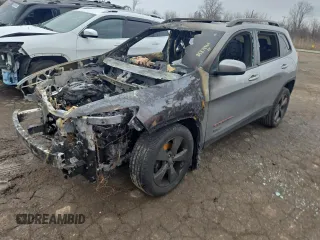 2017 Jeep Cherokee Latitude with VIN 1C4PJLCS0HW574732, listed as a Copart auction lot 85878964 with Not Provided miles and Clean Title. Bid and sale history available at carsss.com. Image 1.