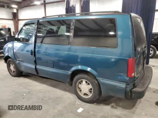 2000 GMC Safari with VIN 1GKDM19W3YB542183, listed as a Copart auction lot 41561145 with 328,252 mi miles and Salvage Title. Bid and sale history available at carsss.com. Image 2.