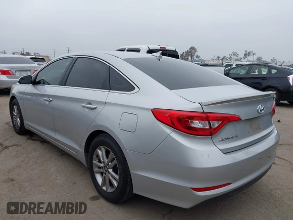 2016 Hyundai Sonata SE with VIN 5NPE24AF4GH376207, listed as a IAAI auction lot 42140797 with 133,138 mi miles and . Bid and sale history available at DreamBid. Image 3.