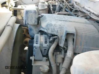 2019 Chevrolet Silverado 2500HD Work Truck z VIN 1GC1KREG8KF167005, wystawiony jako IAAI lot #42364704 z przebiegiem 219 739 mil mil oraz . Historia ofert i sprzedaży dostępna na DreamBid. Obrazek 18.