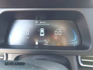 2025 Hyundai Elantra SE z VIN KMHLL4DG6SU864299, wystawiony jako IAAI lot #42024320 z przebiegiem 5 723 mil mil oraz . Historia ofert i sprzedaży dostępna na DreamBid. Obrazek 7.