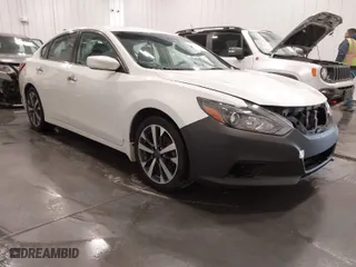 2017 Nissan Altima 2.5 SR with VIN 1N4AL3AP5HC265540, listed as a IAAI auction lot 41284731 with 125,504 mi miles. Bid and sale history available at carsss.com. Image 1.