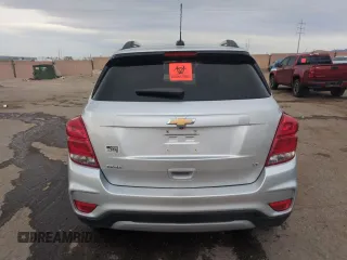 2019 Chevrolet Trax LT z VIN KL7CJLSBXKB869932, wystawiony jako Copart lot #50642715 z przebiegiem Nie podano mil oraz Szkoda całkowita • Salvage title. Historia ofert i sprzedaży dostępna na DreamBid. Obrazek 6.