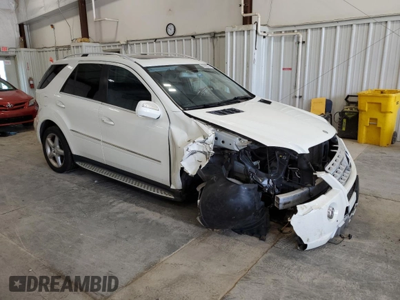 2010 Mercedes-Benz M 550 with VIN 4JGBB7CBXAA535840, listed as a Copart auction lot 69660384 with 145,259 mi miles and Non Repairable. Bid and sale history available at DreamBid. Image 4.