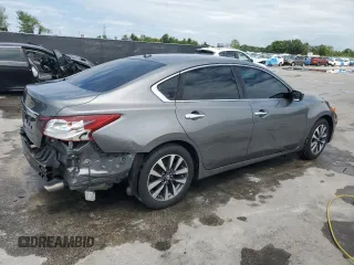 2017 Nissan Altima 2.5 SV with VIN 1N4AL3AP8HC117074, listed as a Copart auction lot 52078885 with 139,409 mi miles and Salvage Title. Bid and sale history available at carsss.com. Image 3.