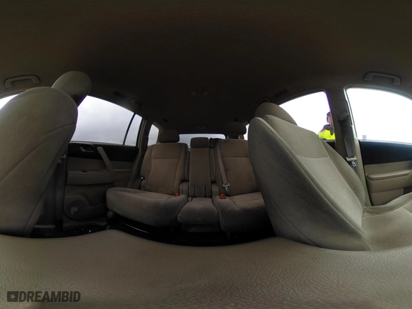 2013 Toyota Highlander with VIN 5TDZK3EH0DS098788, listed as a IAAI auction lot 41714590 with 135,317 mi miles. Bid and sale history available at carsss.com. Image 18.