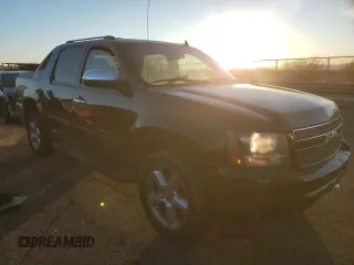 2008 Chevrolet Avalanche LS with VIN 3GNEC12098G265028, listed as a Copart auction lot 88664905 with 123,254 mi miles and Salvage title. Bid and sale history available at DreamBid. Image 4.