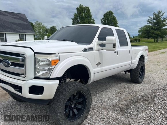 2014 Ford F-250 XL z VIN 1FT7W2BT2EEA07462, wystawiony jako Copart lot #56959795 z przebiegiem 327 167 mil mil oraz Czysty tytuł • Clean title. Historia ofert i sprzedaży dostępna na DreamBid. Obrazek 2.