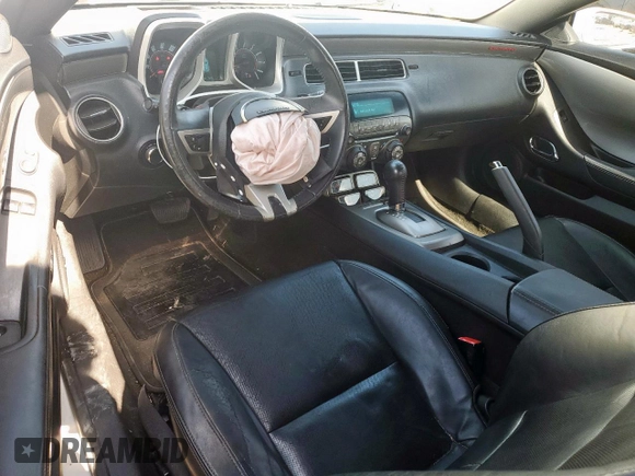 2011 Chevrolet Camaro 2LT с VIN 2G1FC1ED7B9212026, выставлен на аукционе Copart как лот 58577625 с пробегом 151 879 миль миль и Списание • Salvage title. История ставок и продаж доступна на DreamBid. Изображение 8.