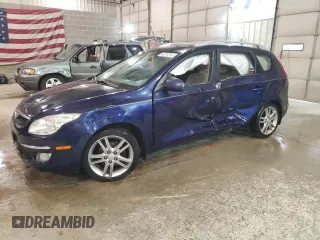 2011 Hyundai Elantra Touring SE with VIN KMHDC8AE0BU092798, listed as a Copart auction lot 84217814 with 182,987 mi miles and Salvage Title. Bid and sale history available at carsss.com. Image 1.