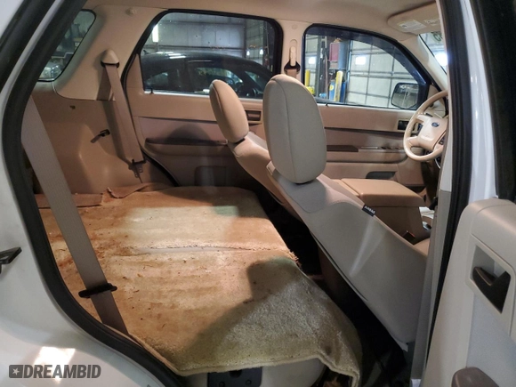 2011 Ford Escape XLT with VIN 1FMCU9DG5BKA63532, listed as a Copart auction lot 47608035 with 117,557 mi miles and Salvage Title. Bid and sale history available at carsss.com. Image 11.