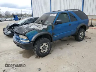 2001 Chevrolet Blazer LS z VIN 1GNCT18W61K158519, wystawiony jako Copart lot #50435495 z przebiegiem Nie podano mil oraz Nie do naprawy • Non repairable. Historia ofert i sprzedaży dostępna na DreamBid. Obrazek 1.