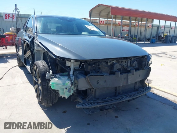2022 Mazda 3 2.5 Turbo z VIN 3MZBPBAY8NM308426, wystawiony jako IAAI lot #41808563 z przebiegiem 44 693 mil mil oraz . Historia ofert i sprzedaży dostępna na DreamBid. Obrazek 13.