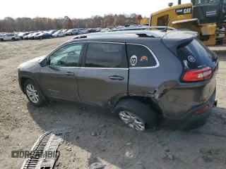 2018 Jeep Cherokee Latitude Plus z VIN 1C4PJMLX3JD507786, wystawiony jako Copart lot #78185364 z przebiegiem 28 006 mil mil oraz Szkoda całkowita • Salvage title. Historia ofert i sprzedaży dostępna na DreamBid. Obrazek 2.