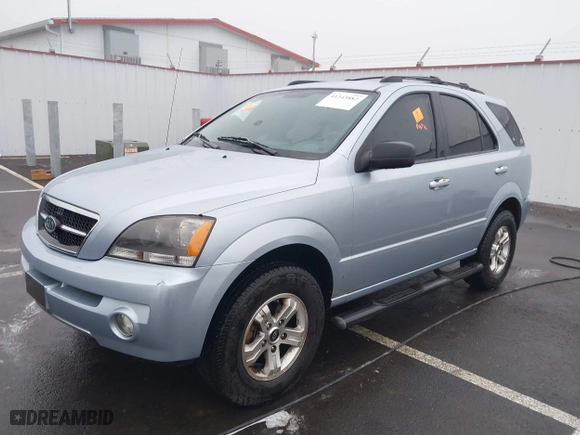 2005 Kia Sorento LX with VIN KNDJD733655414658, listed as a IAAI auction lot 41343882 with 1 mi miles. Bid and sale history available at carsss.com. Image 17.