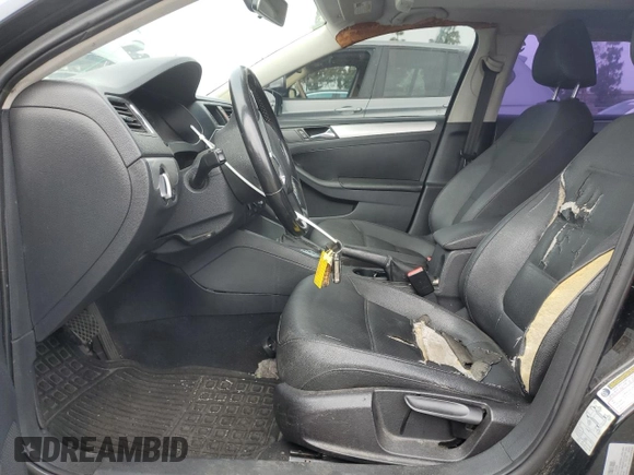 2011 Volkswagen Jetta SEL с VIN 3VWLZ7AJ1BM346879, выставлен на аукционе Copart как лот 55180955 с пробегом 202 256 миль миль и Списание • Salvage title. История ставок и продаж доступна на DreamBid. Изображение 7.