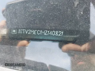 2017 GMC Sierra 1500 SLE z VIN 1GTV2MEC1HZ140821, wystawiony jako IAAI lot #41838298 z przebiegiem 98 229 mil mil oraz . Historia ofert i sprzedaży dostępna na DreamBid. Obrazek 9.